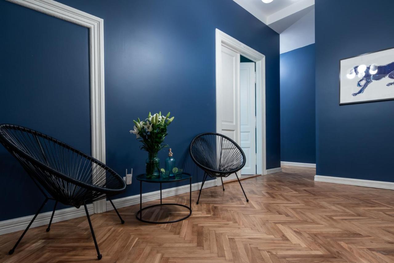 Barbacan Suites - Old Town Apartments - By Upstairs كراكوفيا المظهر الخارجي الصورة