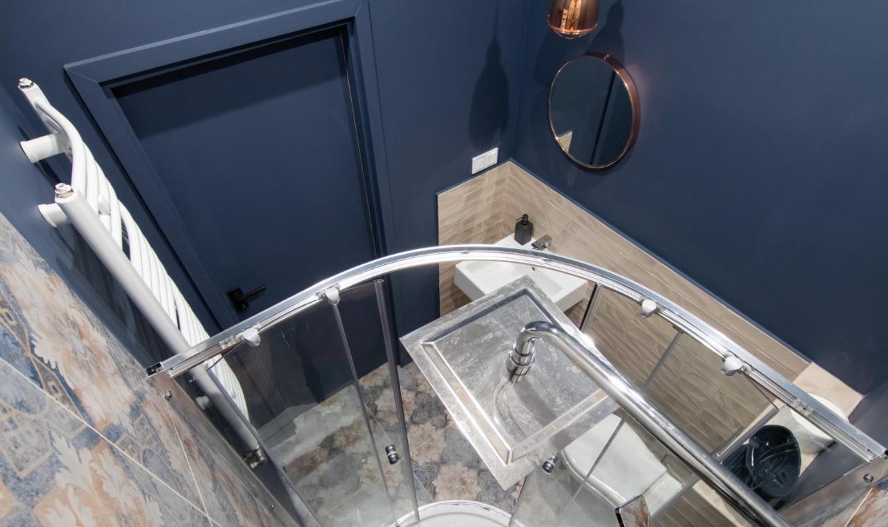 Barbacan Suites - Old Town Apartments - By Upstairs كراكوفيا المظهر الخارجي الصورة