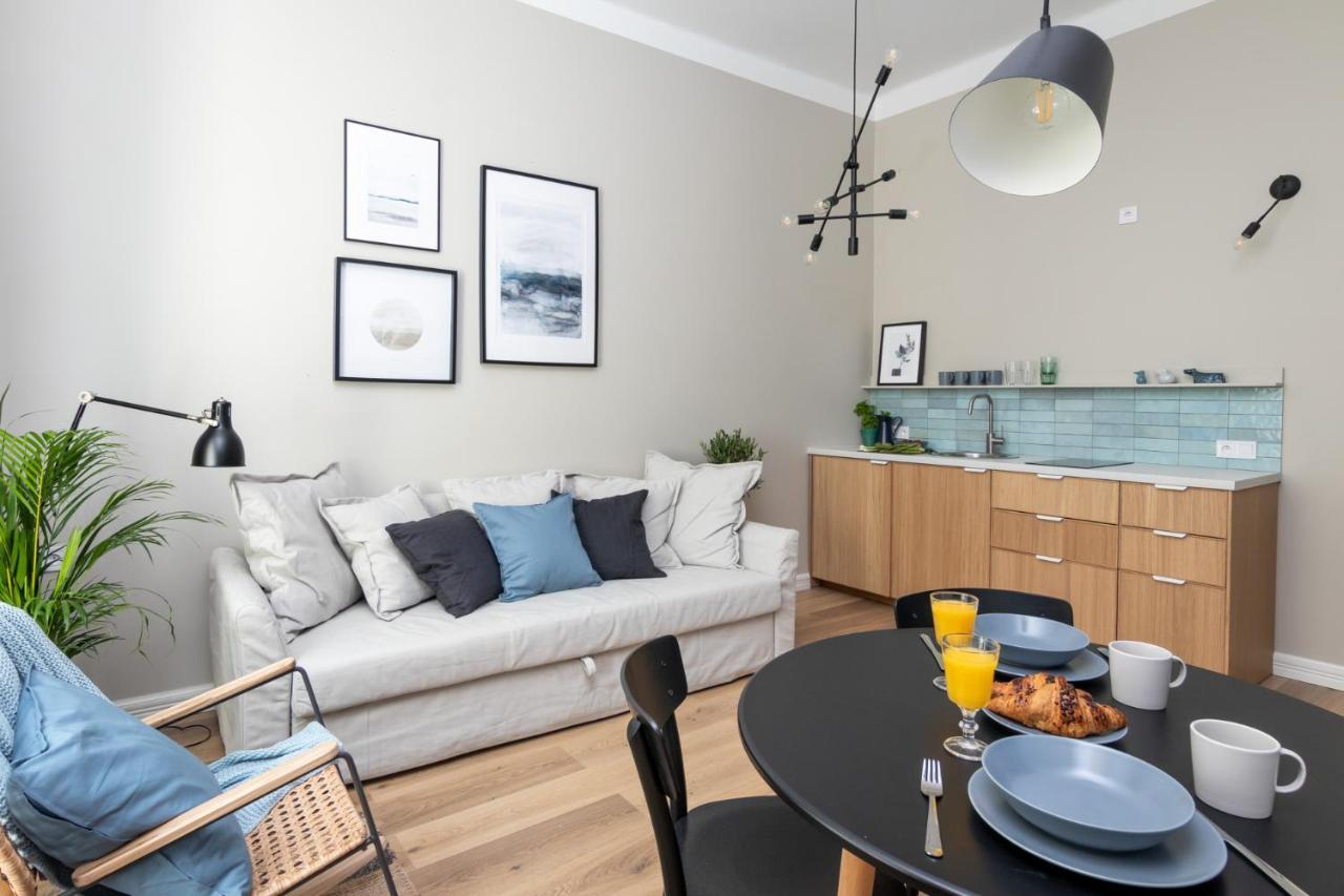 Barbacan Suites - Old Town Apartments - By Upstairs كراكوفيا المظهر الخارجي الصورة