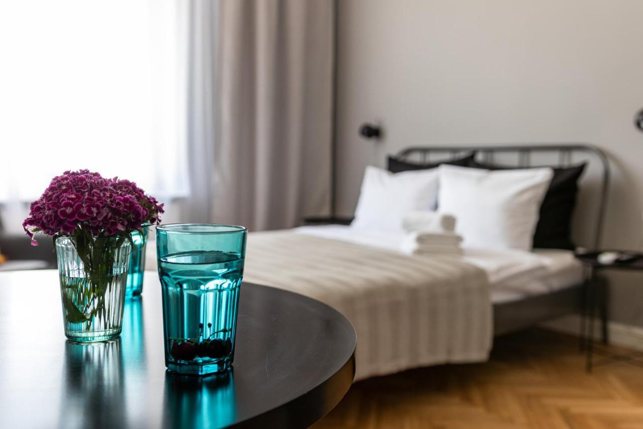 Barbacan Suites - Old Town Apartments - By Upstairs كراكوفيا المظهر الخارجي الصورة