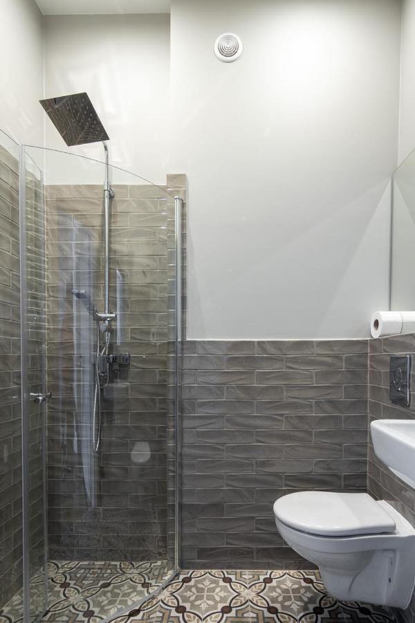 Barbacan Suites - Old Town Apartments - By Upstairs كراكوفيا المظهر الخارجي الصورة